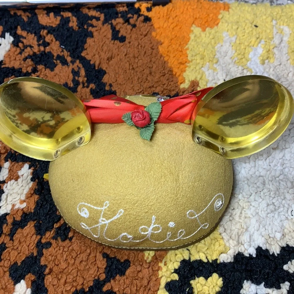 Katie, I got your DISNEY, Disneyland 50th, infant, Mickey ears!!